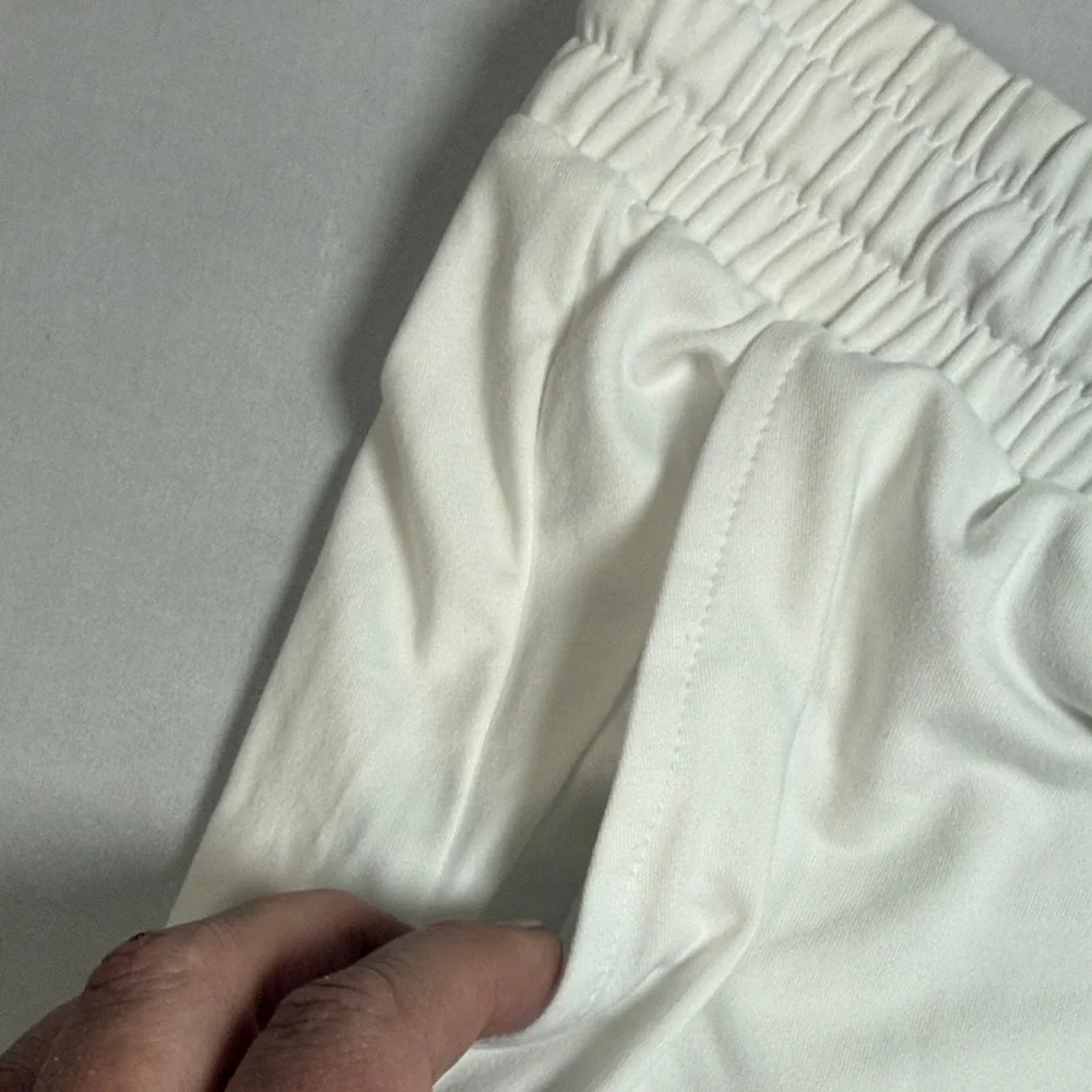 Feat Clothing Men’s Roam Performance Shorts in White  Size Large